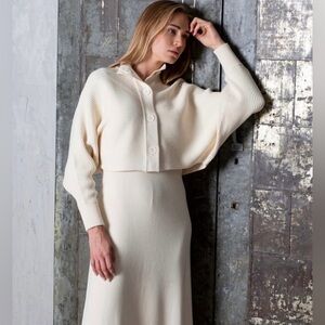 Mun Funnel Crop Cardigan